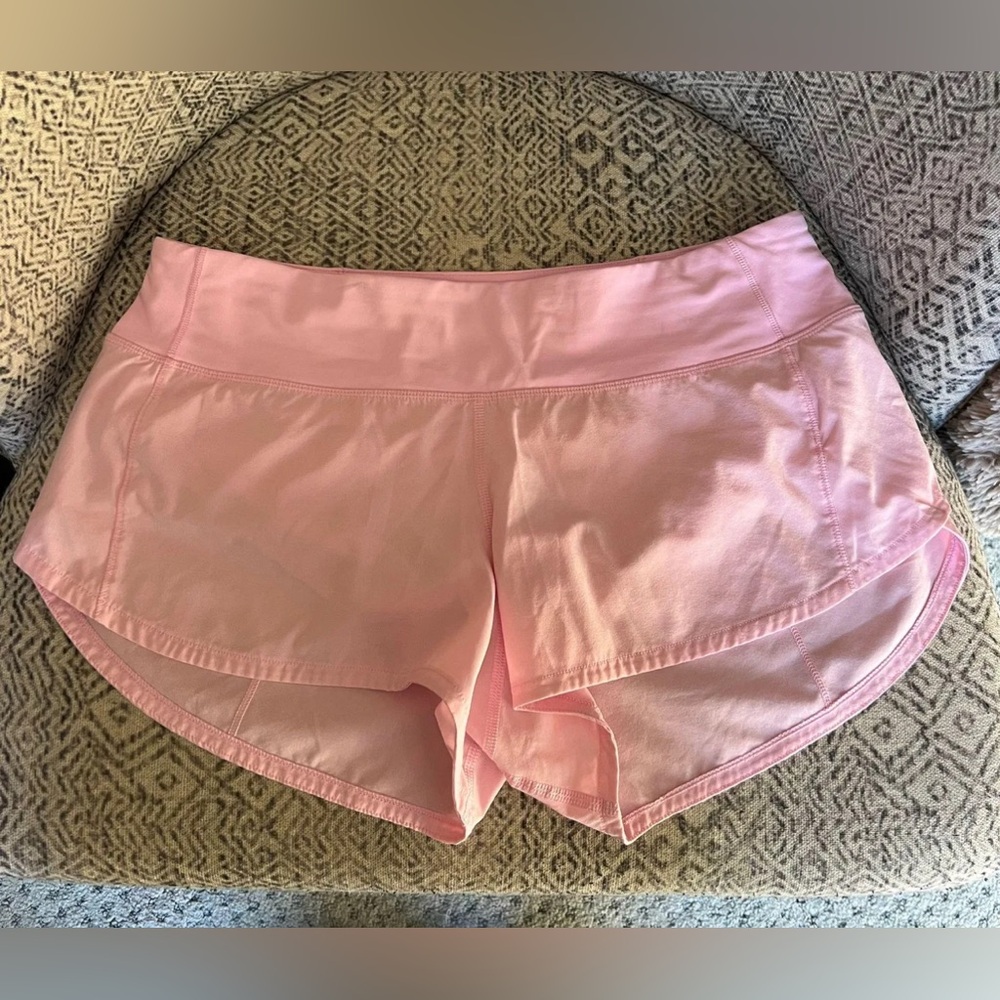 RARE Lululemon Speed Up Low Rise 2.5” Inseam Shorts - Picture 2 of 8